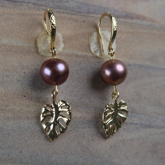 🌸Purple Edison Pearl Earrings🌸 - Picture 3 of 5